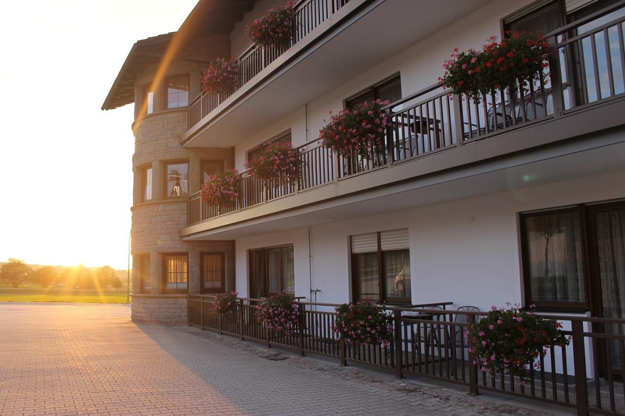 Landhotel Kastanienhof Georgenberg Zewnętrze zdjęcie